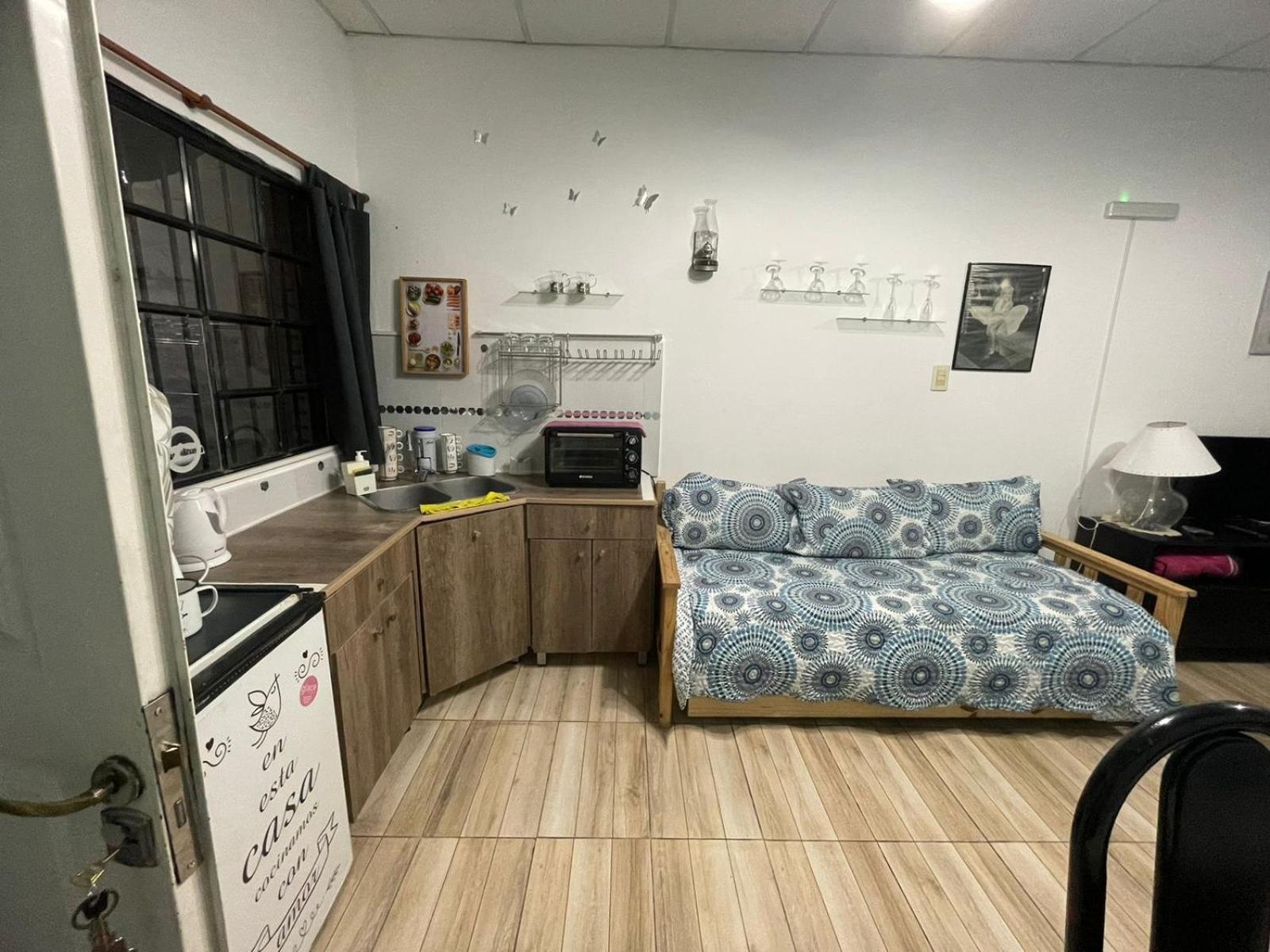 Hospedaje 3 Aeropuerto Ezeiza Pet Friendly Tranfer Gratis Desde Y Hacia El Aeropuerto De Ezeiza A 20 Minutos Apartment Ngoại thất bức ảnh